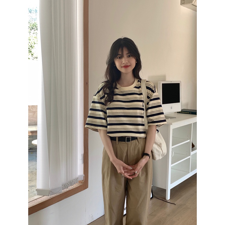 Áo Thun Nữ Ngắn Tay Cổ Tròn Họa Tiết Kẻ Sọc Thời Trang Mùa Hè