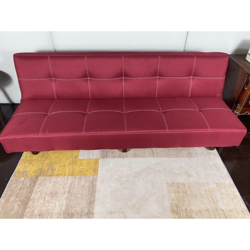 Sofa bed . Sofa giường. Màu đỏ đô . 6 chân gỗ