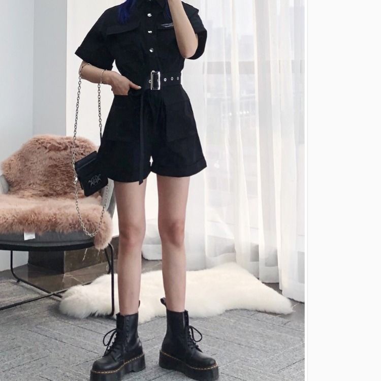 Handsome jumpsuit women's summer 2021 new black slim high-waist short-sleeved jumpsuit wide-leg shorts suit