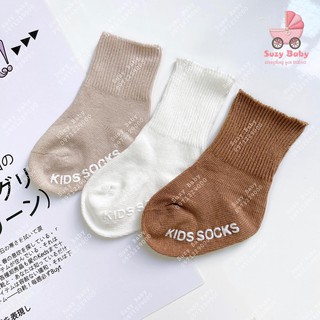 Set 3 tất chống trượt cổ cao cho bé
