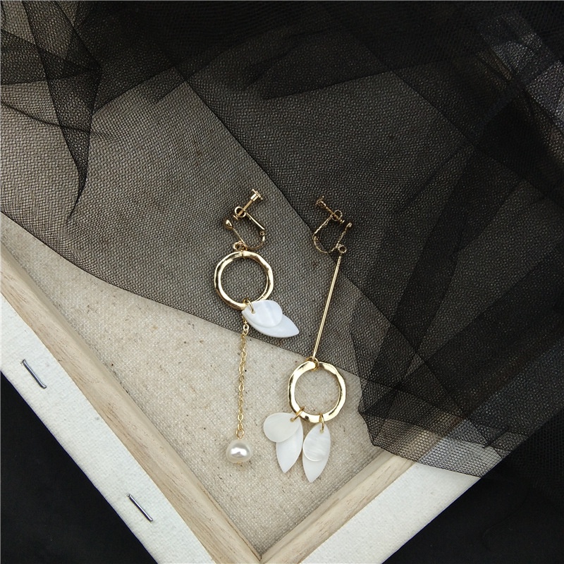 Khuyên tai kẹp không bấm lỗ chốt điều chỉnh K047 bằng hợp kim mạ vàng bất đối xứng hình tròn dáng dài Leous Accessories