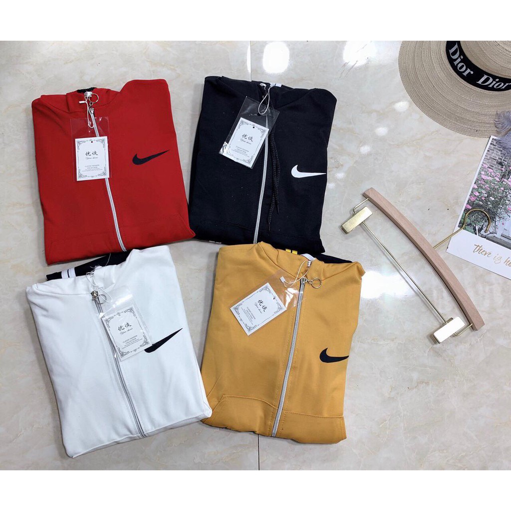 Set bộ thể thao nữ