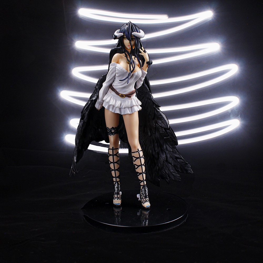 Mô hình nhân vật nữ anime bằng PVC thiết kế sống động màu sắc đơn giản
