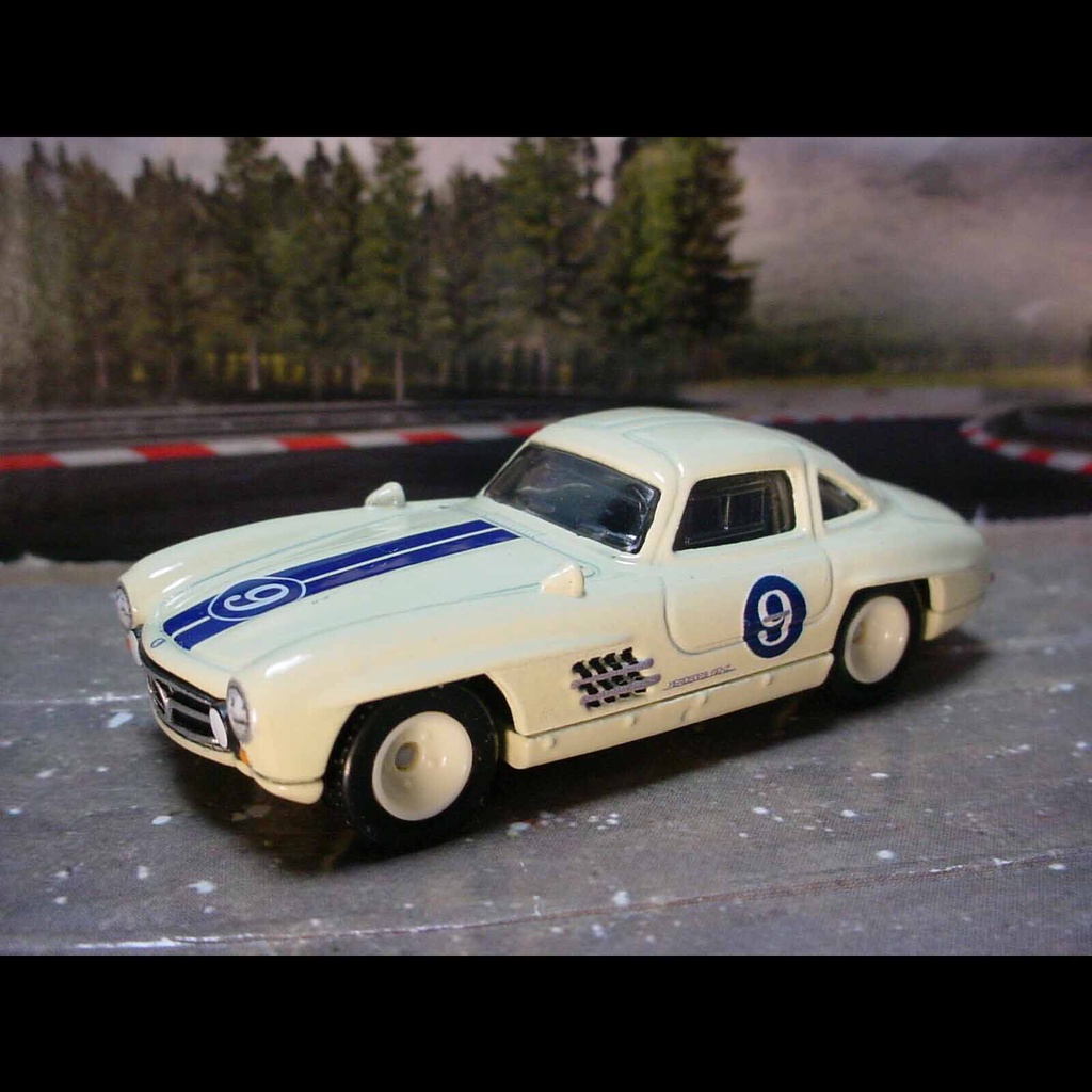 Xe mô hình Hot Wheels Mercedes-Benz 300 SL Premium