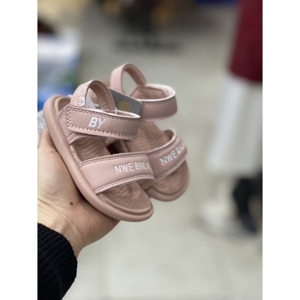 Dép quai chữ da xịn cho bé