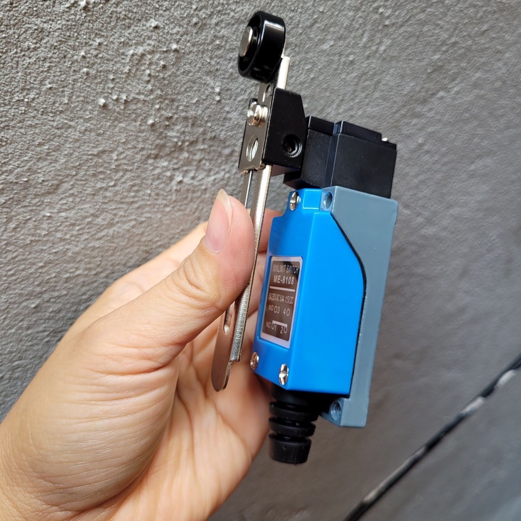 3 cái_Me8108_Công tắc hành trình Me-8108 5A-250vac moujen