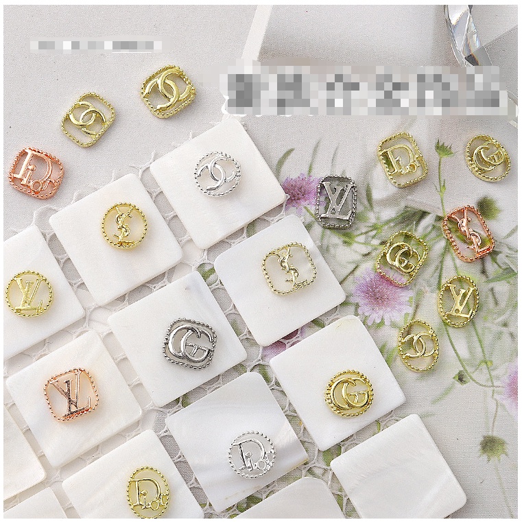 charm thương hiệu trang trí nail