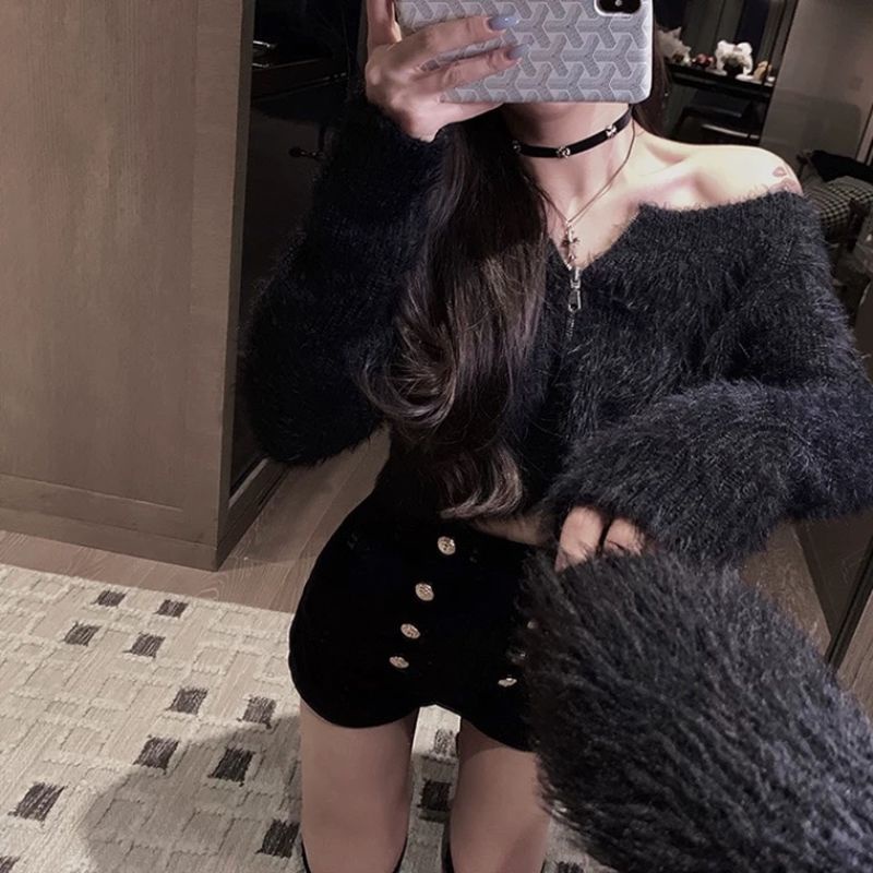 Áo Sweater Dệt Kim Trễ Vai Phối Lông Dễ Thương Xinh Xắn