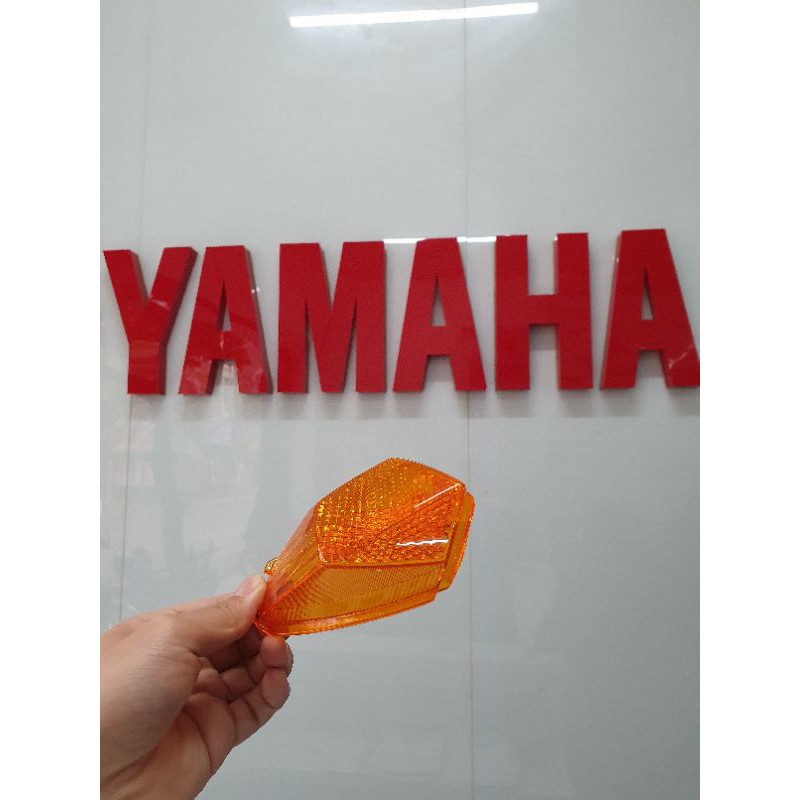 [YAMAHA] NẮP XI NHAN TAURUS