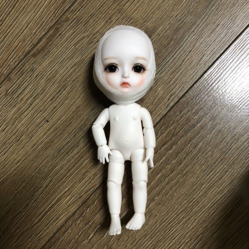 Búp bê bjd lati Lea da trắng tuyết snow white skin rc face up sẵn như ảnh
