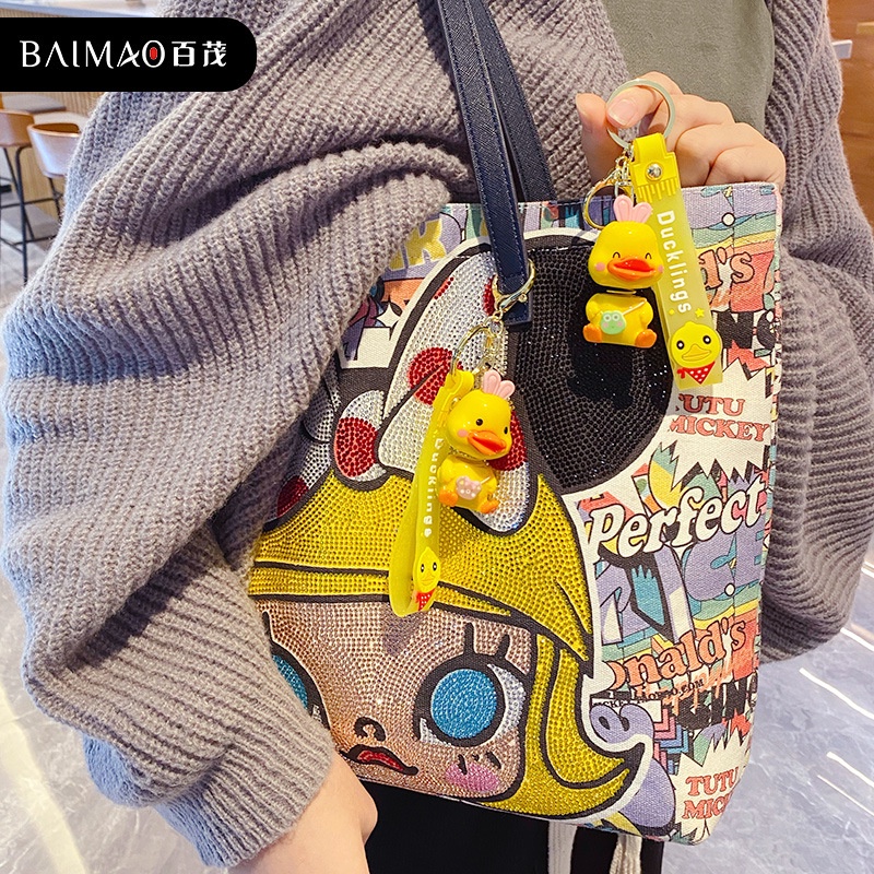 Móc Khóa cute hình vịt vàng cổ lò xo màu sơn bóng cao cấp, móc khóa dễ thương, móc khóa treo balo phong cách Hàn Quốc