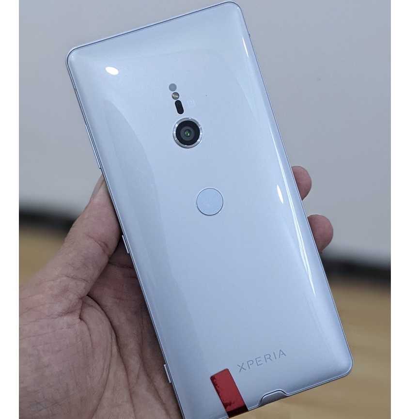 Điện thoại Sony Xperia XZ3 ram 4G/64G Chính hãng