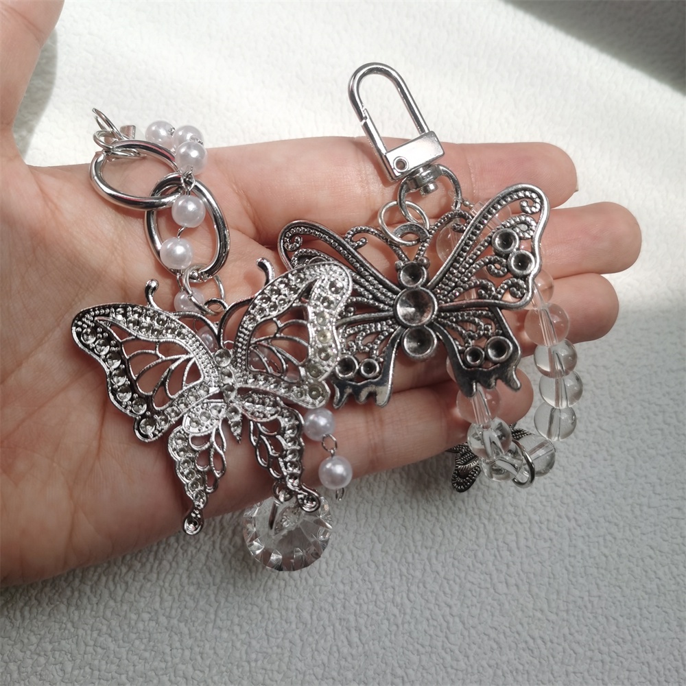Ốp Điện Thoại Trong Suốt Đính Hạt Kim Cương Hình Bướm Kèm Móc Khóa Cho Airpods