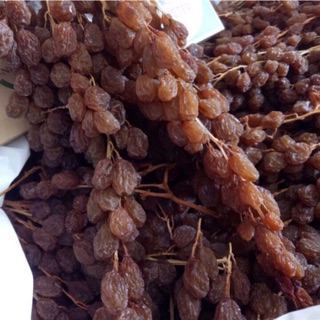 Nho khô nguyên cành nhập khẩu Úc 500g