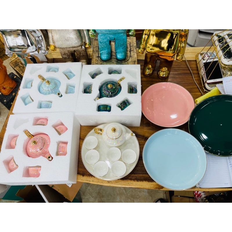 Bộ ấm chén sứ ánh trai viền vàng khay tròn-Bộ trà đẹp