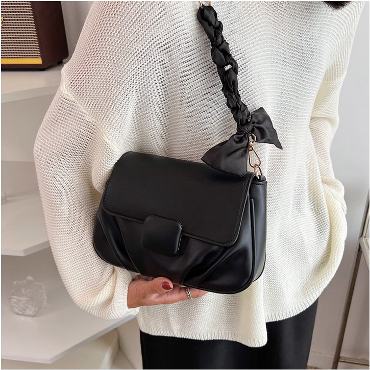 Túi xách nữ chất da mềm mịn kiểu dáng bèo nhún kết hợp nơ xinh Capucha T154