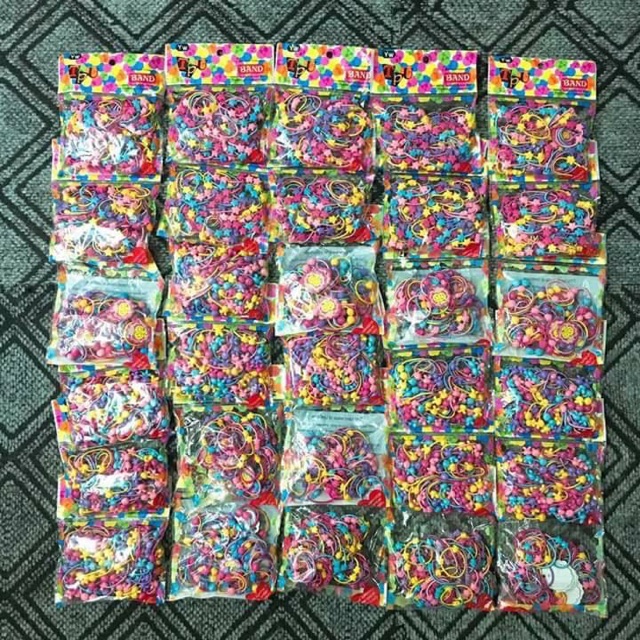 Thun cột tóc cho bé