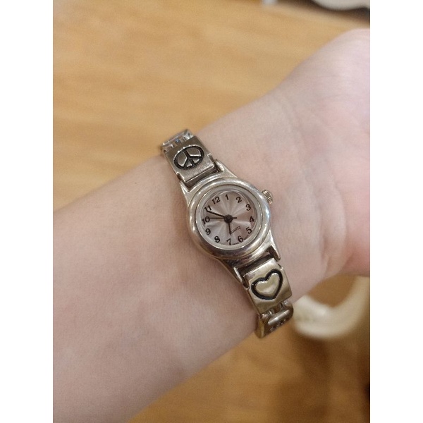 Đồng hồ si Nhật nữ dây lắc hình charm