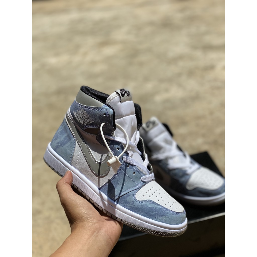 Giày Thể Thao Jordan cao cổ đen trắng, Giày Jodan 1 hyper Da Lộn đủ size nam nữ Full Box Mẫu Mới bản Đẹp