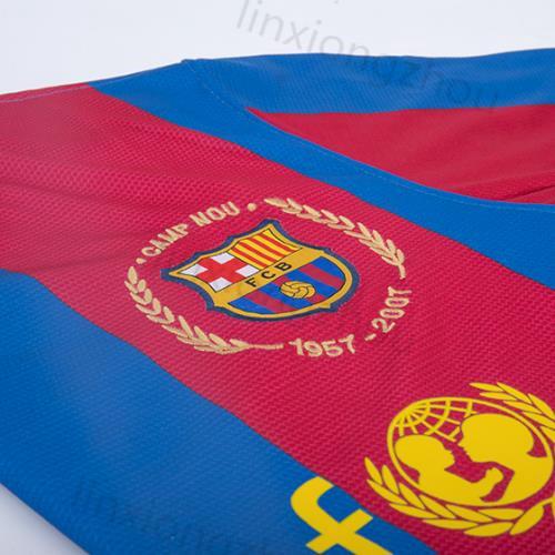 Áo thun cầu thủ đá banh phong cách Barcelona