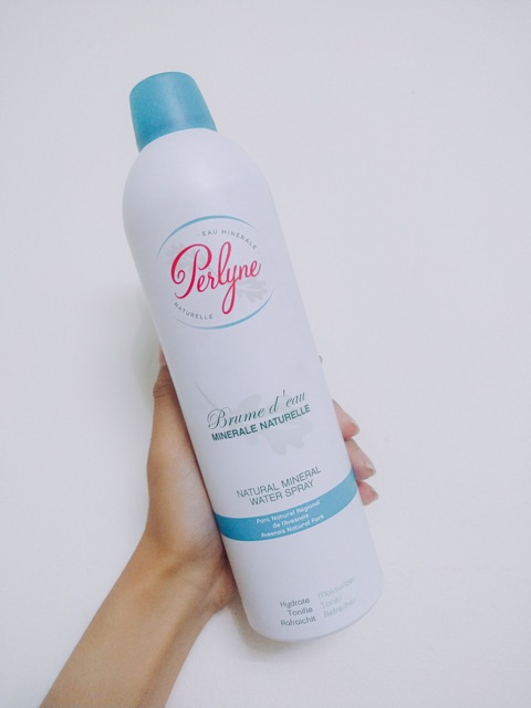 Xịt khoáng cấp nước dưỡng ẩm Perlyne Natural Mineral Water Spray 400ml💦