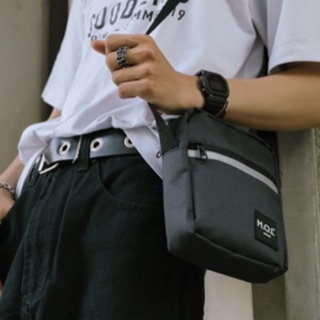 Túi đeo chéo: M.O.L Iconic Bag