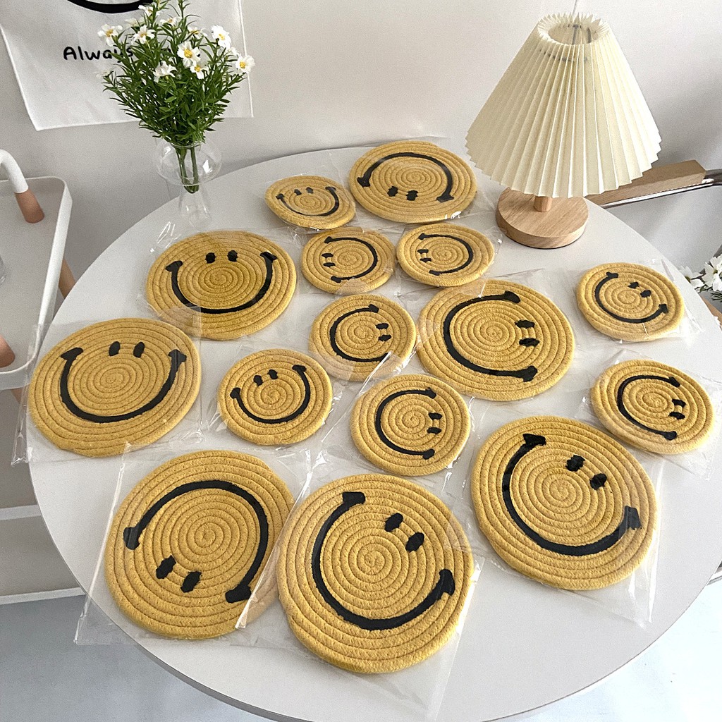 Đế lót nồi cách nhiệt họa tiết mặt cười xinh xắn