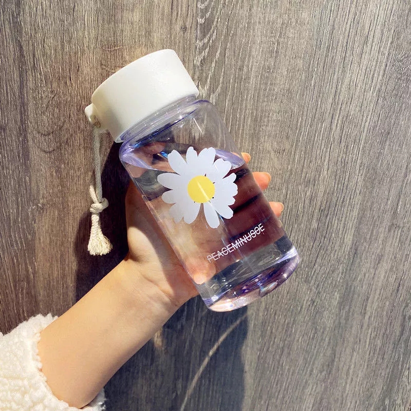 Bình Nước Nhựa 480ml In Hình Hoa Cúc