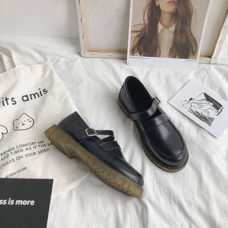 Giày ulzzang oxford da lỳ có dây vuông (sẵn - lẻ size )