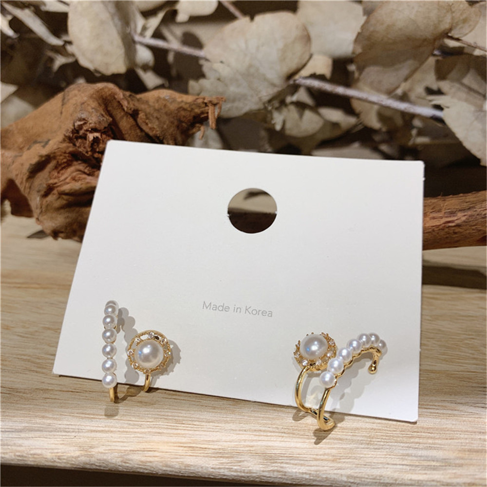 Hoa tai trang trí ngọc trai kiểu dáng độc đáo cho nữ