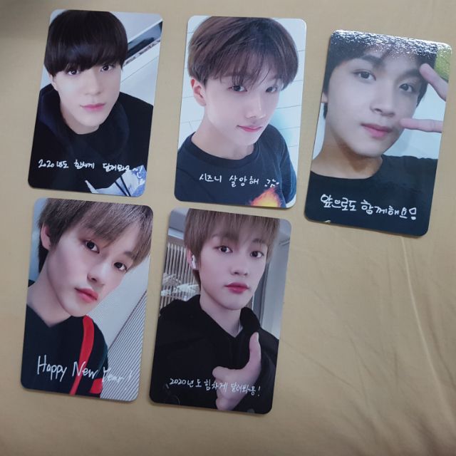 Thẻ bài photocard Winter Fanmeeting 2019