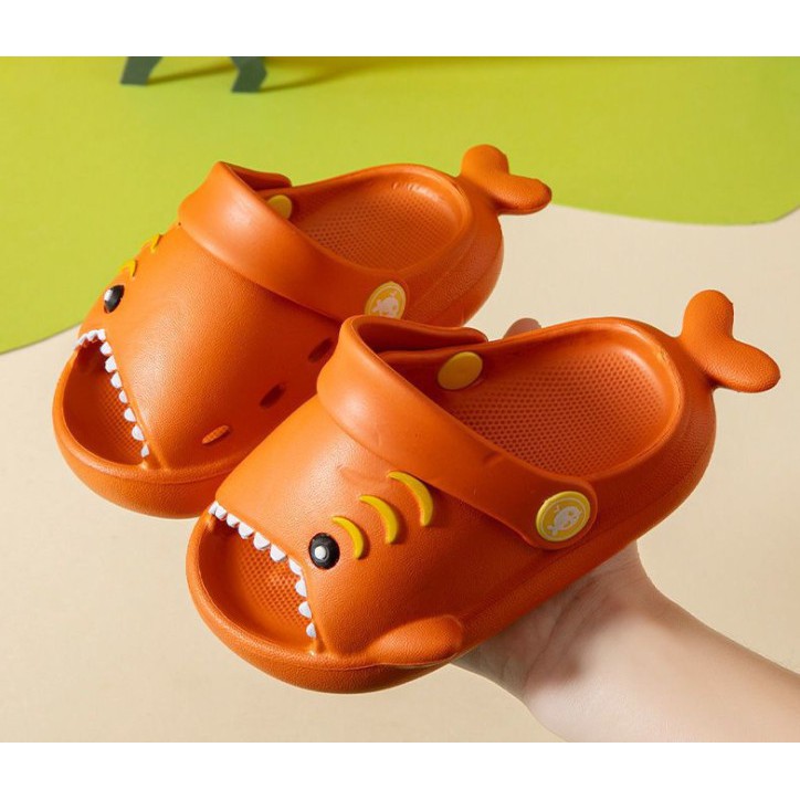 Dép Sục Cá Mập Baby Shark Bé Trai Bé Gái Cho Chân Bé 13-18cm Ngộ Nghĩnh