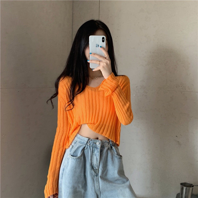 Áo Croptop Tay Dài Cổ Chữ V Dáng Rộng Phong Cách Hàn Quốc Cho Bạn Nữ