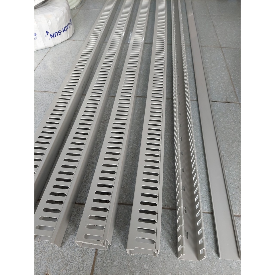Máng nhựa 45x65, Ghen răng lược 45x65mm, Máng nhựa đi dây điện lắp tủ điện, Nẹp điện nhựa răng cưa xương cá