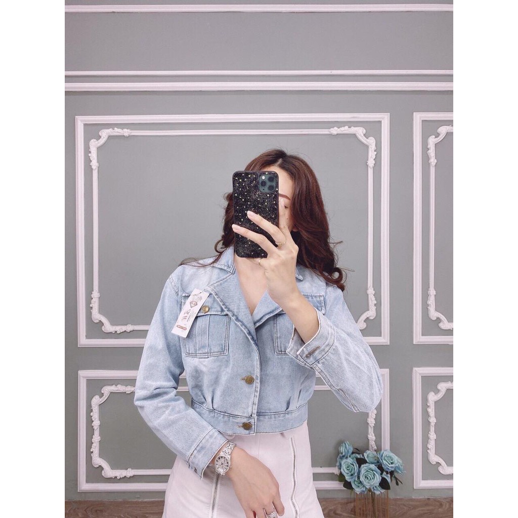 Áo Khoác Bò Jeans Lửng Croptop Nữ Cao Cấp Cổ Vest Phối Túi Siêu Đẹp -ảnh kèm video thật- Hàng có sẵn | BigBuy360 - bigbuy360.vn