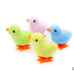 Gà con vặn cót biết chạy cho bé