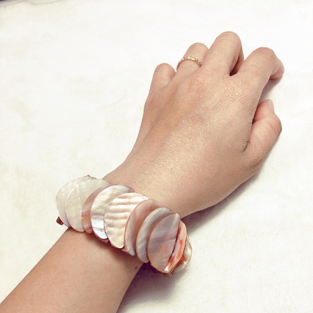Lắc tay vòng tay bằng vỏ ốc
