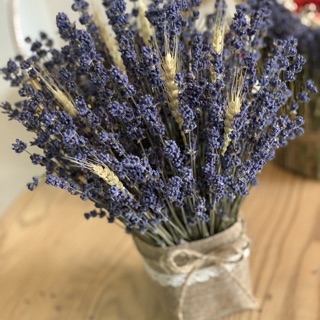 Giỏ hoa lavender