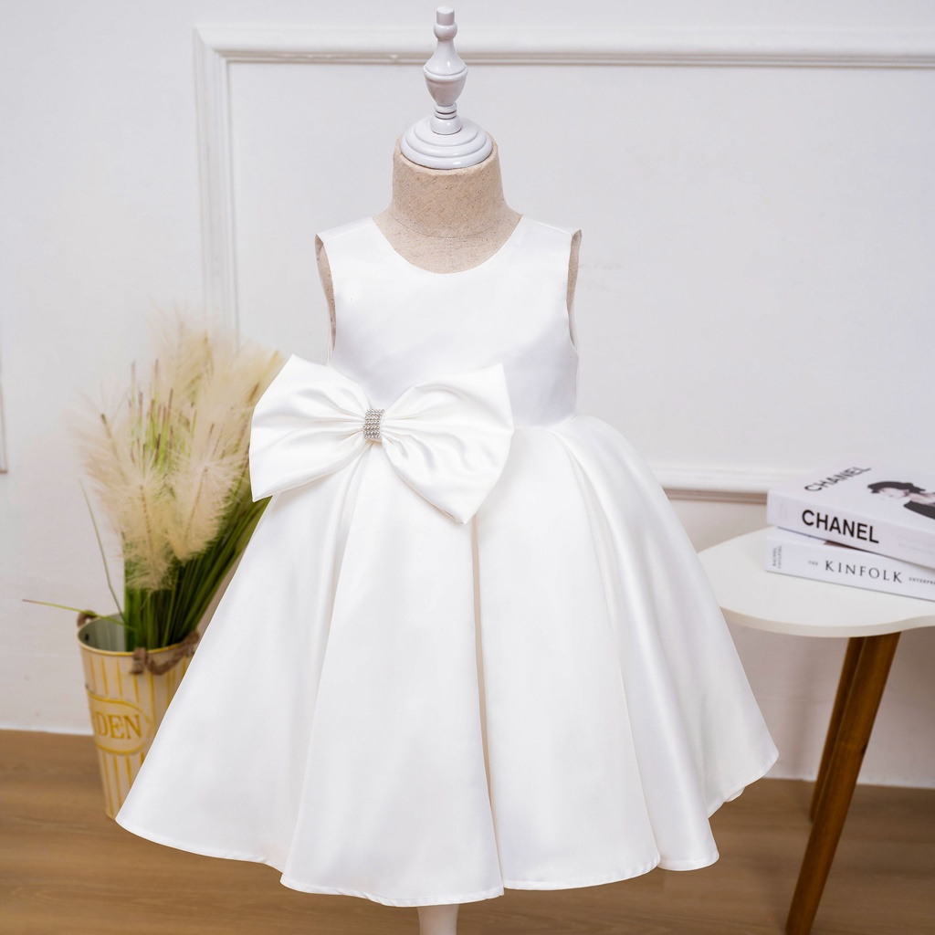 Váy công chúa đầm công chúa cho bé gái màu trắng may bằng vải satin cao cấp dành cho bé từ 8kg-35kg, từ 1 tuổi -10 tuổi