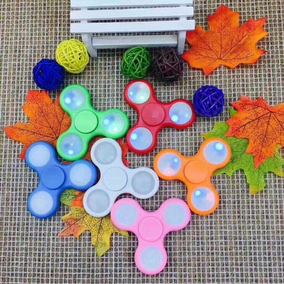 Con Quay Spinner Đồ Chơi Đèn Led Phát Sáng Xả Stress Bằng Nhựa ABS Cho Mọi Lứa Tuổi BAFABY