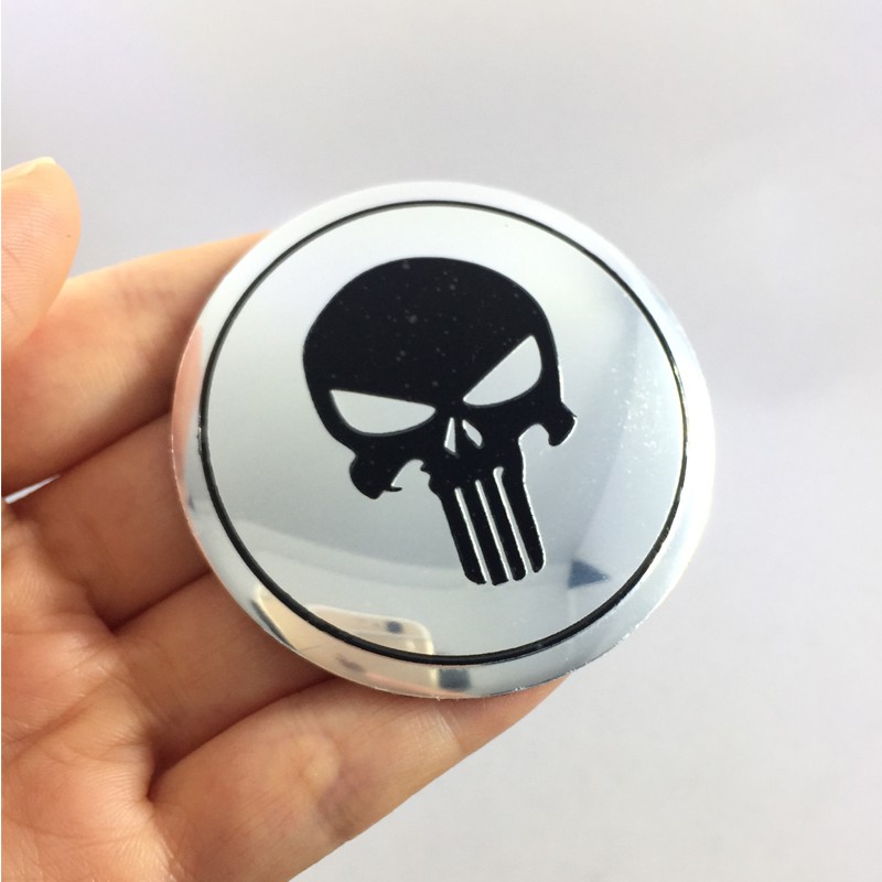 Bộ 4 miếng dán nắp giữa lốp xe hơi họa tiết đầu lâu 56mm