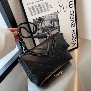 Túi Da Phao Kèm Dây Xích Cầm Tay Màu Đen, Trắng, Xanh Dương Dễ Phối Đồ | PHAO05 | Túi Đeo Kẻ Sọc Nữ Đựng Nhiều Đồ Son Ví