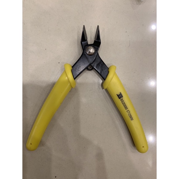 Kìm cắt dây điện (electronics plier)