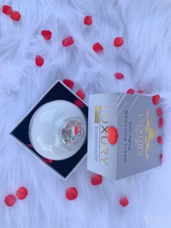 Kem sâm nhung luxury dành cho dạ mặt
