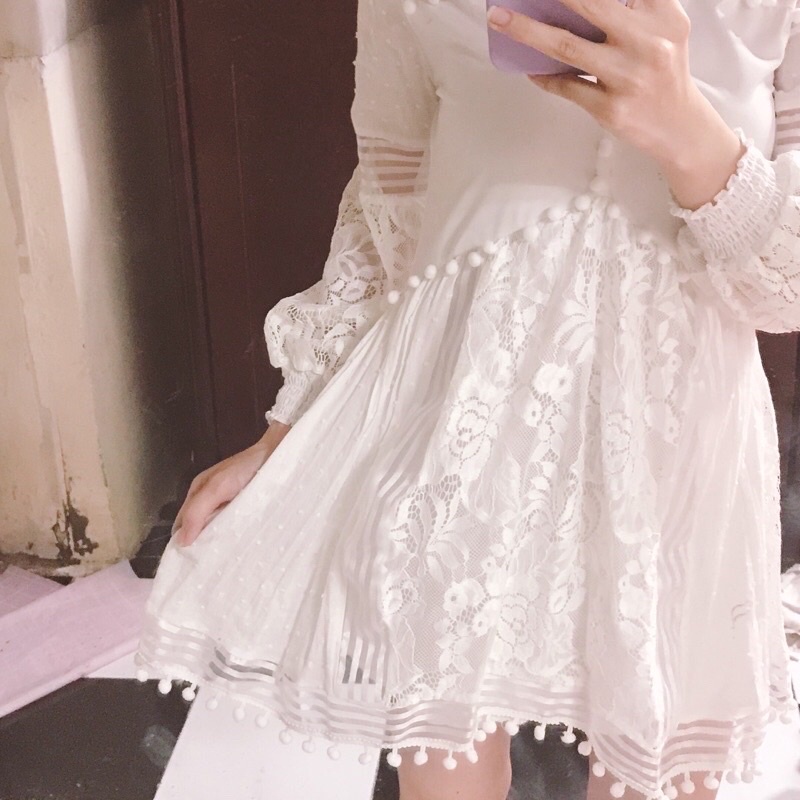 Pass đầm ren siêu xinh