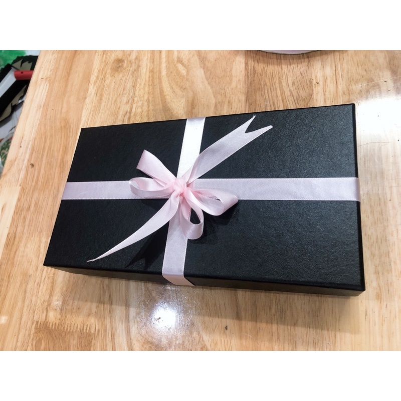 Hộp đựng ví nữ kích thước 22x12x4cm