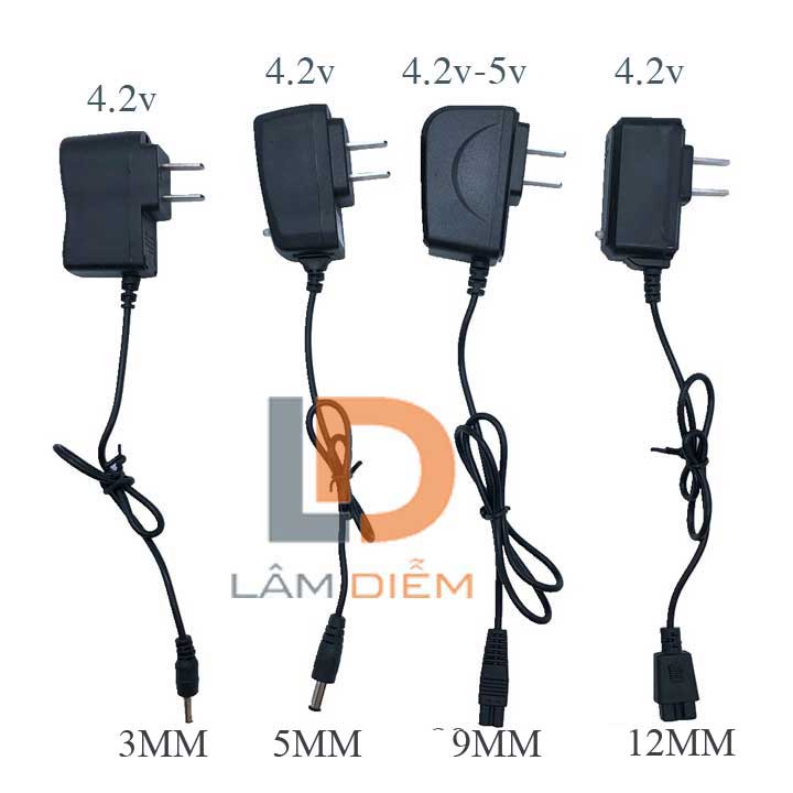 CỤC SẠC PIN ĐÈN PIN ĐỘI ĐẦU 4V2 500mA VÀ PHỤ KIỆN KÈM THEO