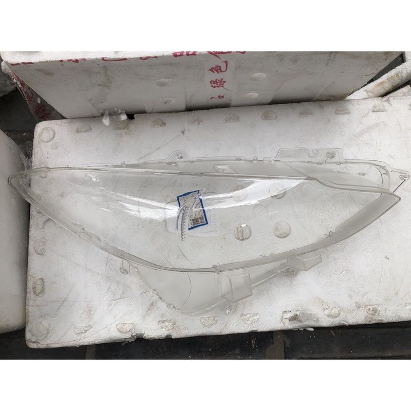 Mặt đèn pha bên lái , bên phụ xe Mazda 3 đời 2015 - Có lắp đặt tại cửa hàng