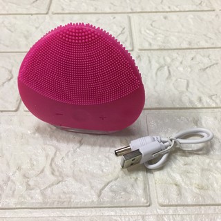 Máy rửa mặt Forever Lina Mini. Kèm dây sạc USB
