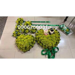 Hoa cưới xe dâu mẫu trái tim HOA HỒNG XANH LÁ MẠ, đính châu, gồm 12 chi tiết hoa, đế nam châm, cam kết hình thật 100%